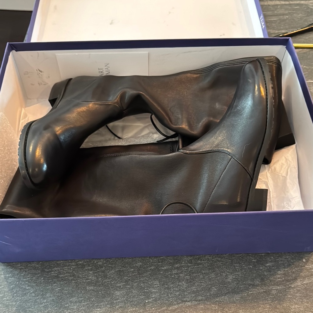 Women’s Stuart Weitzman Lowland Black Leather Boots.